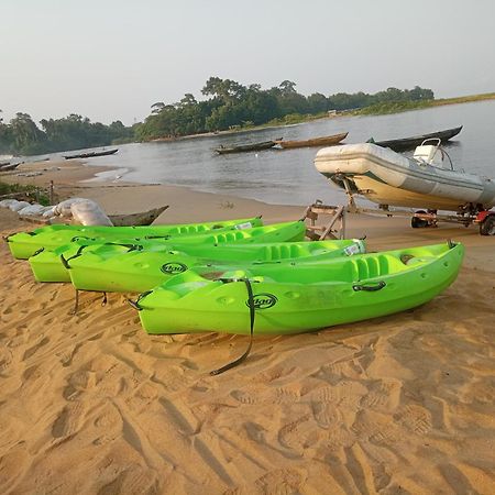 Kribi-Lodge Екстериор снимка