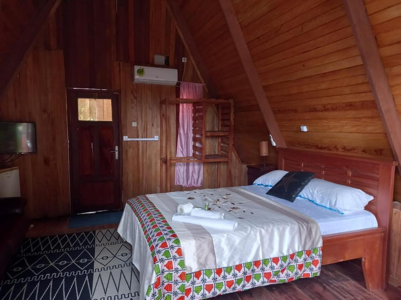 Kribi-Lodge Екстериор снимка