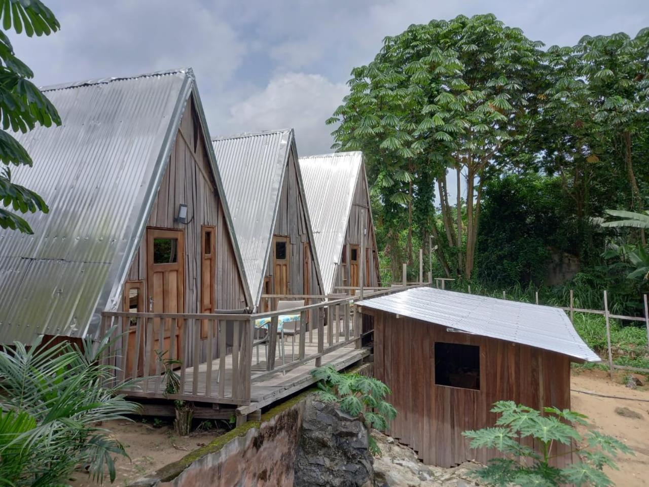 Kribi-Lodge Екстериор снимка