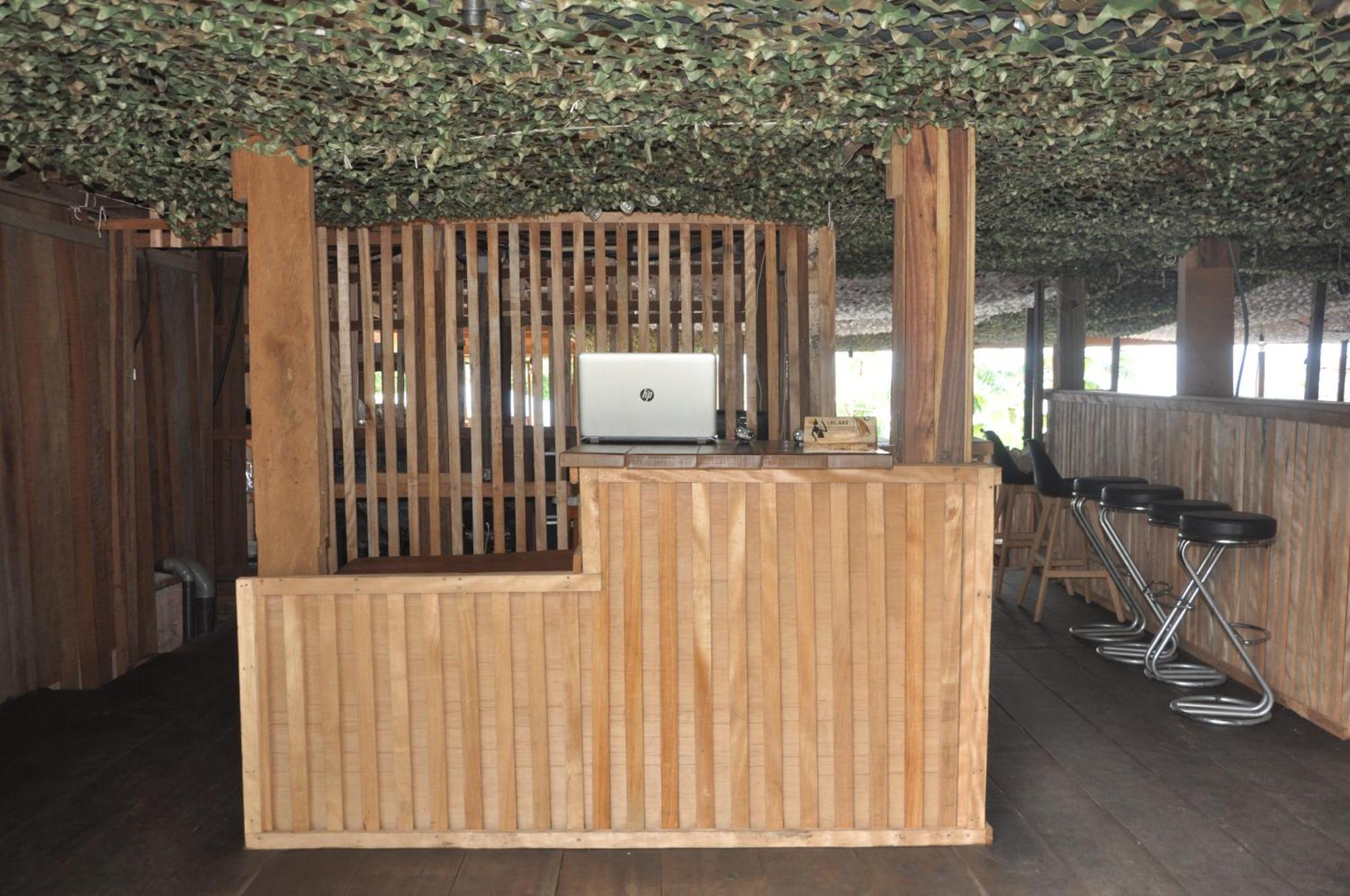 Kribi-Lodge Екстериор снимка