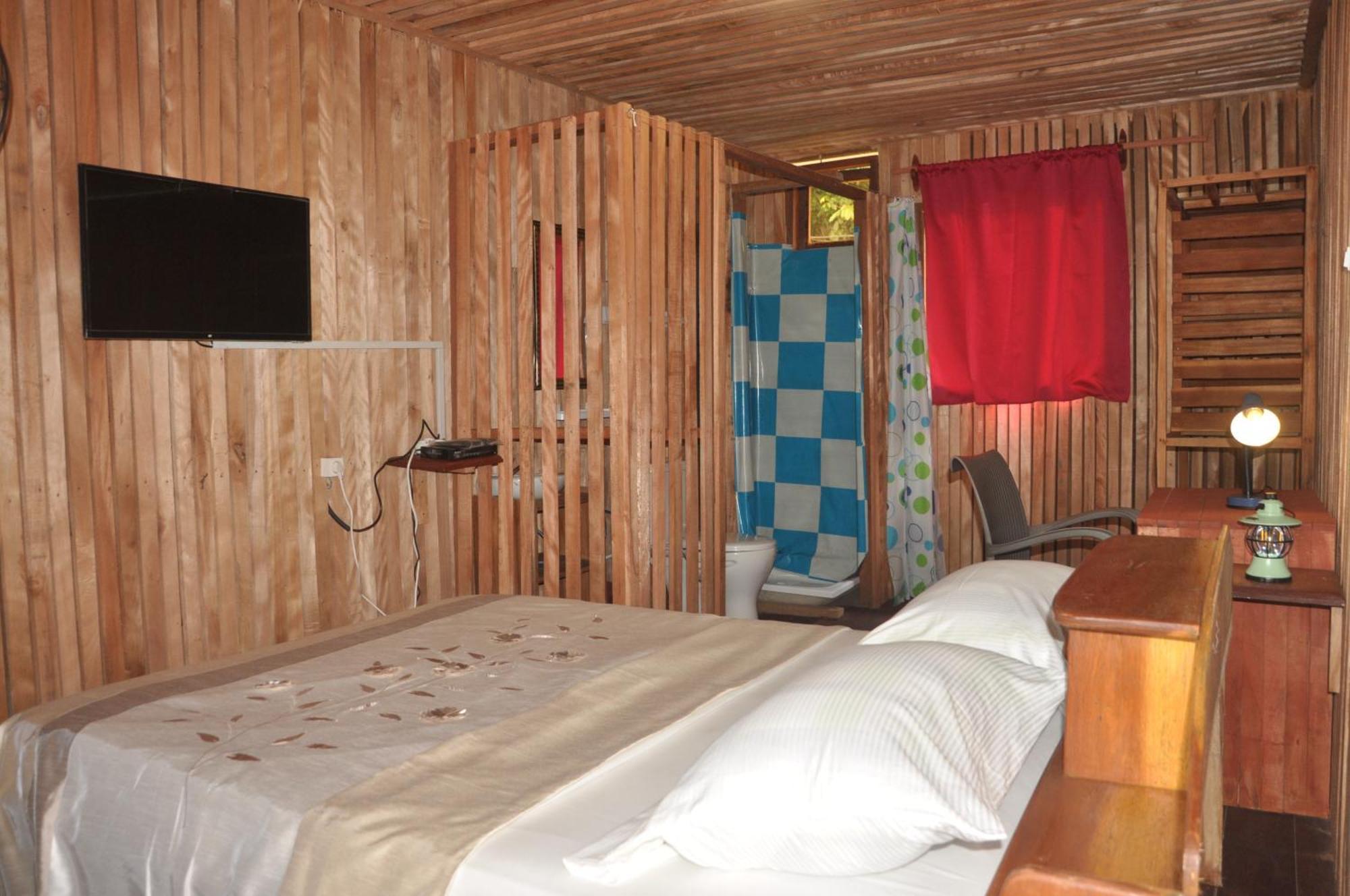 Kribi-Lodge Екстериор снимка