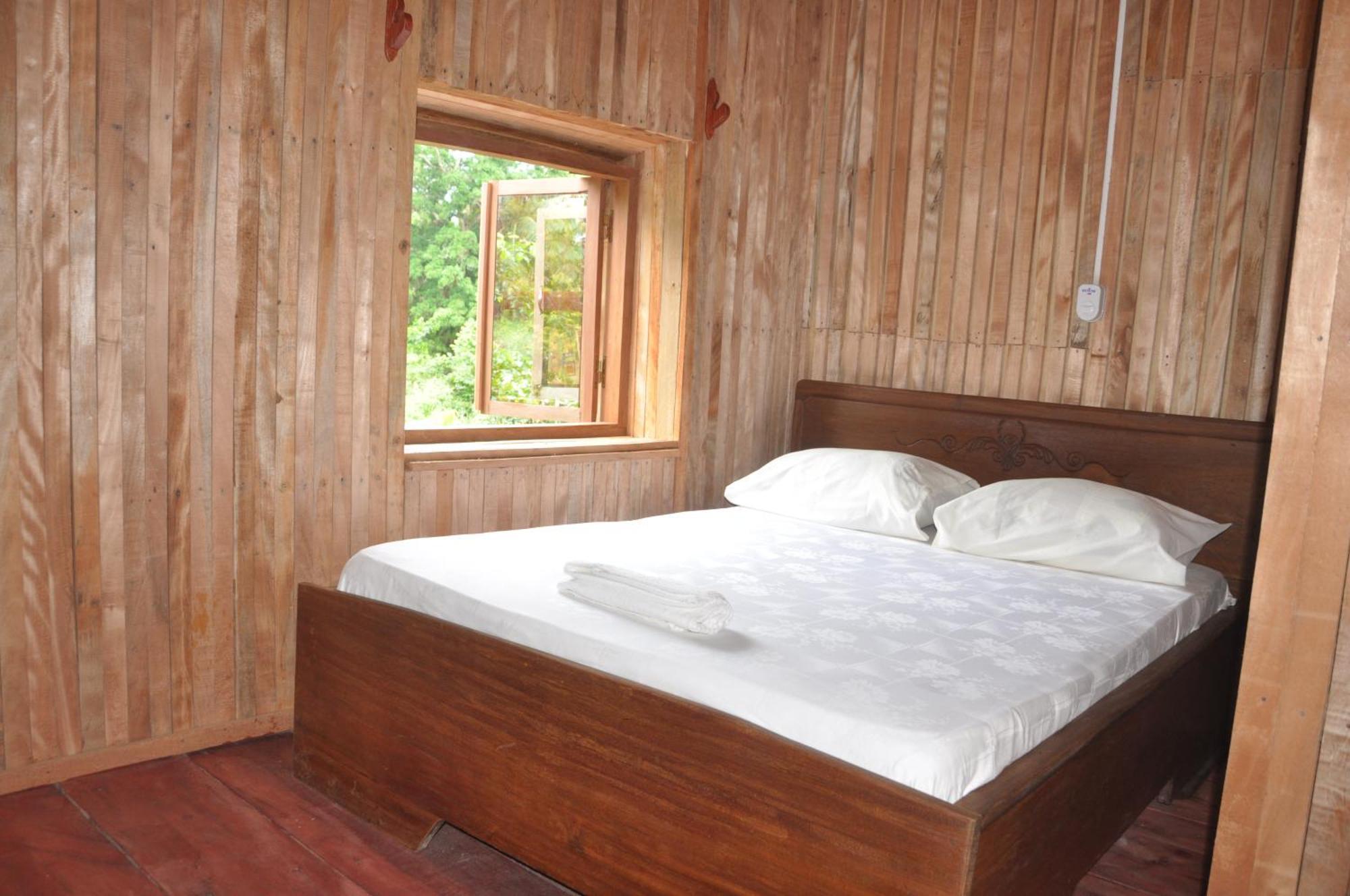 Kribi-Lodge Екстериор снимка