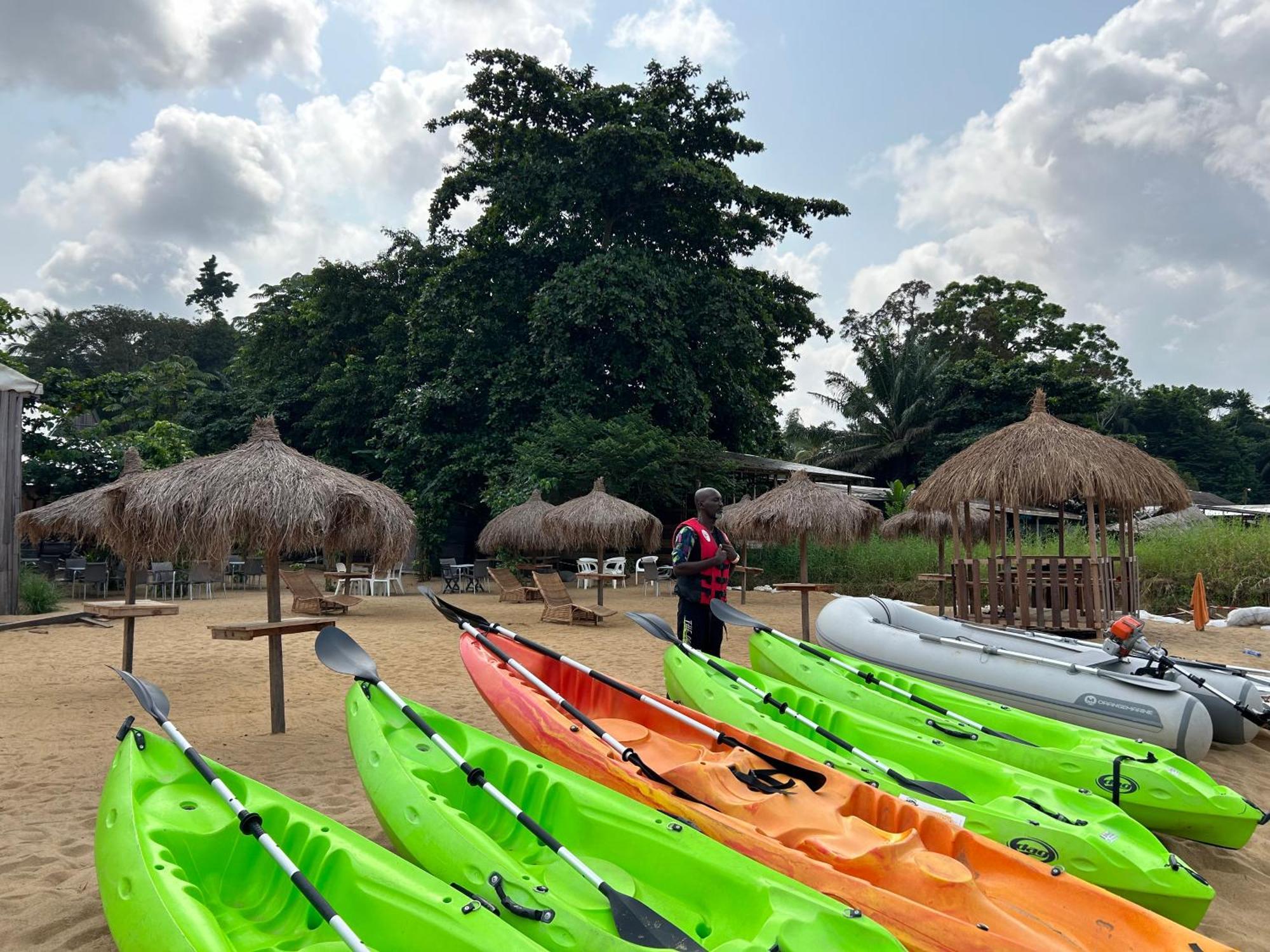 Kribi-Lodge Екстериор снимка