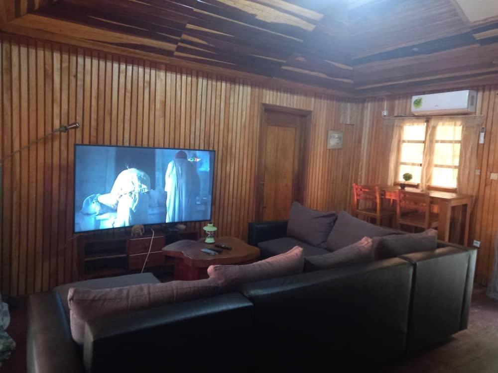 Kribi-Lodge Екстериор снимка